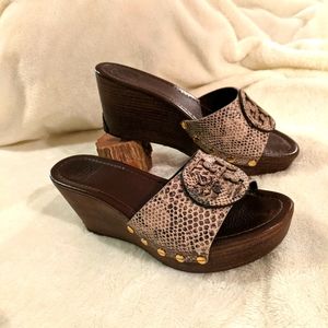 Tory Burch leather snakeskin wedge sandals 8.5